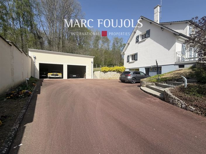 Image No.10-5 Bed House for sale