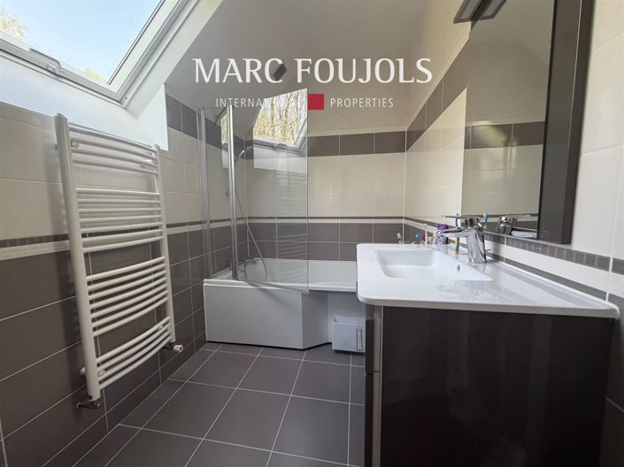 Image No.27-5 Bed House for sale