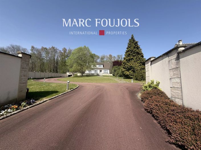 Image No.3-5 Bed House for sale