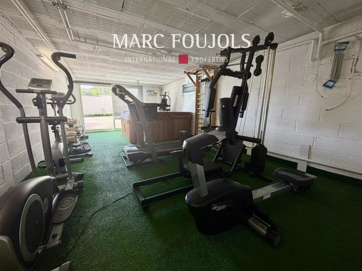 Image No.31-5 Bed House for sale