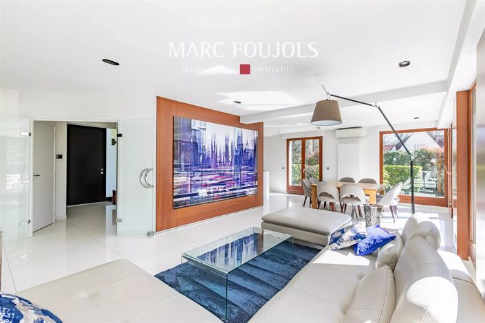 Image No.10-4 Bed House for sale