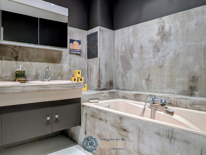 Image No.19-5 Bed Apartment for sale