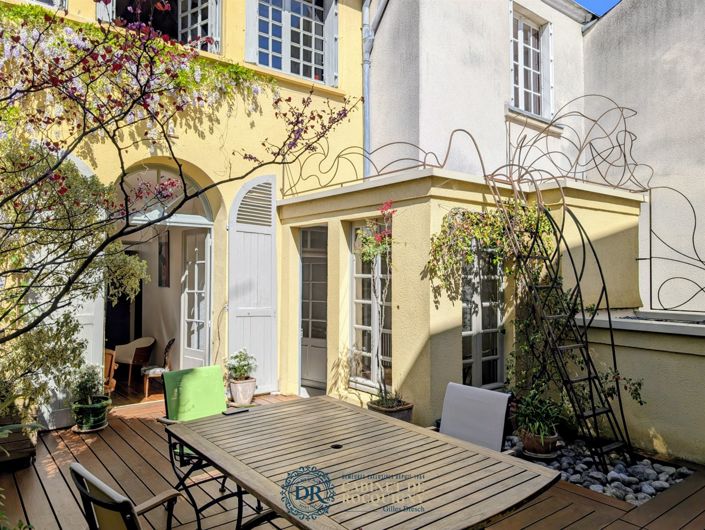 Image No.28-5 Bed Apartment for sale