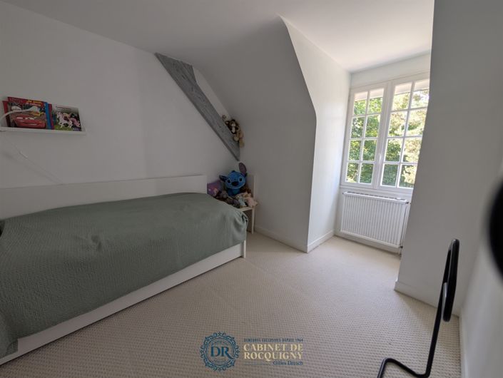 Image No.20-4 Bed House for sale