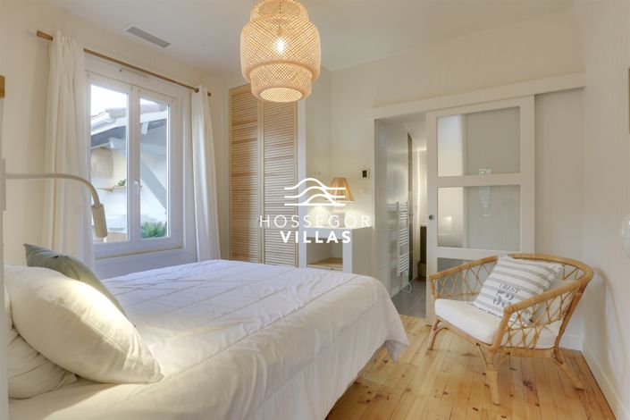 Image No.18-3 Bed House for sale