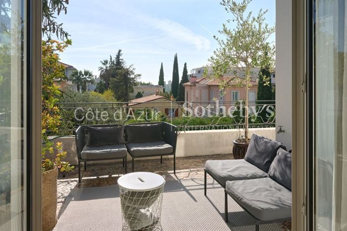 Image No.13-7 Bed House for sale