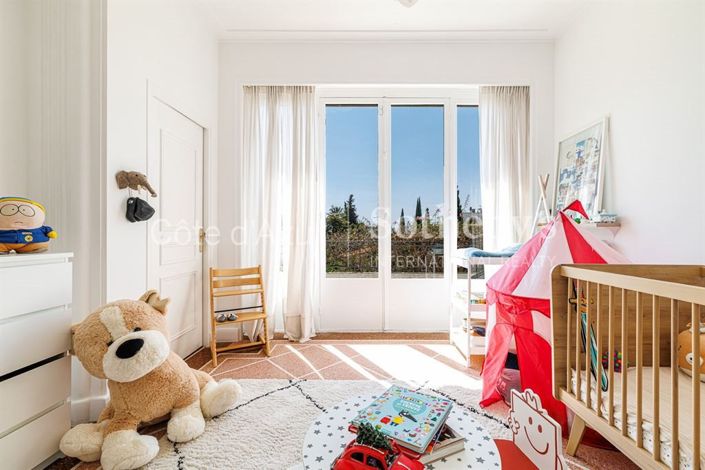 Image No.18-7 Bed House for sale