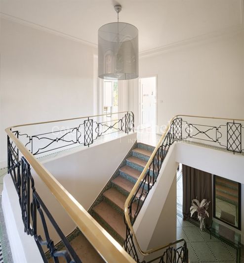 Image No.7-7 Bed Property for sale