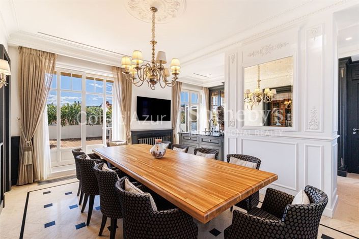 Image No.10-6 Bed Apartment for sale