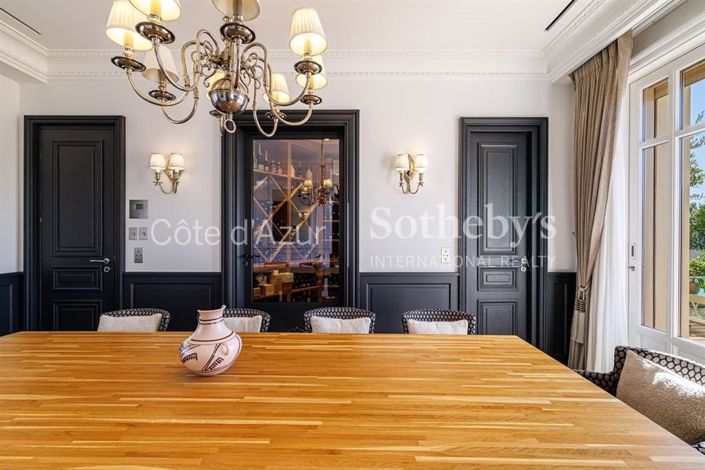 Image No.12-6 Bed Apartment for sale