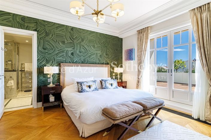 Image No.13-6 Bed Apartment for sale