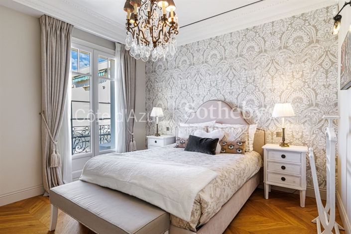 Image No.17-6 Bed Apartment for sale