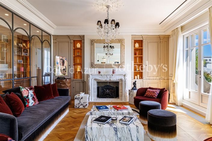 Image No.8-6 Bed Apartment for sale