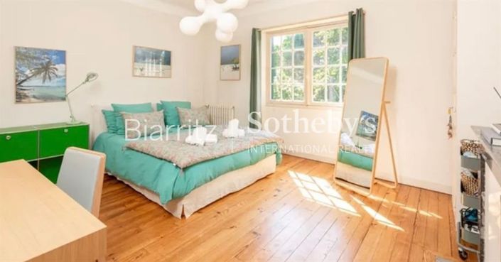 Image No.11-Propriété de 7 chambres à vendre à Biarritz