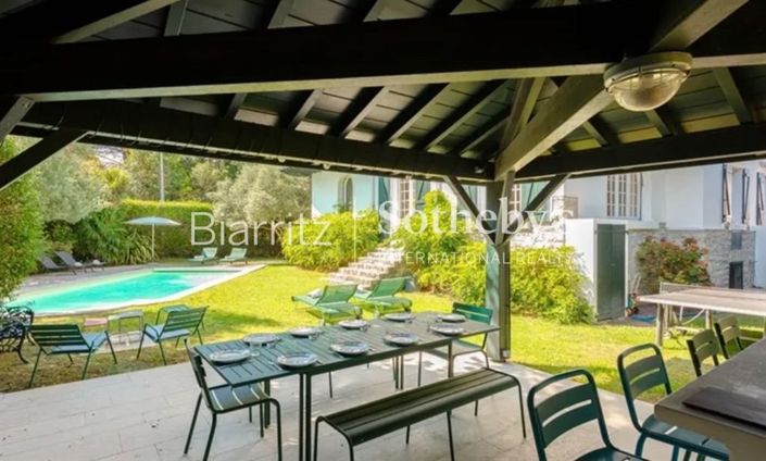 Image No.3-Propriété de 7 chambres à vendre à Biarritz