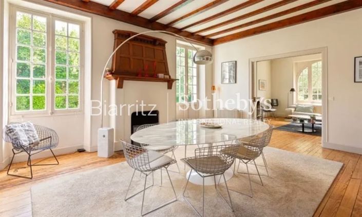 Image No.6-Propriété de 7 chambres à vendre à Biarritz