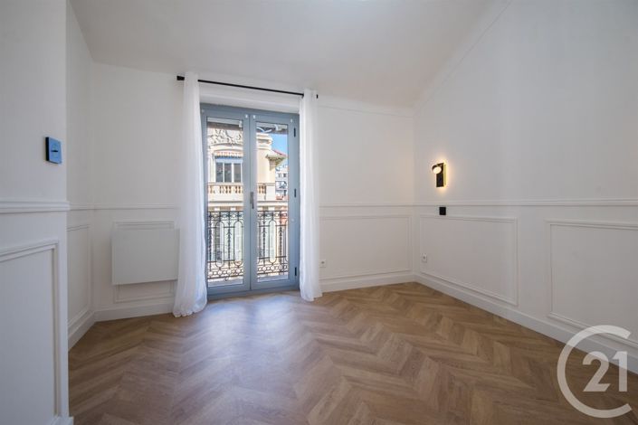 Image No.9-3 Bed Apartment for sale