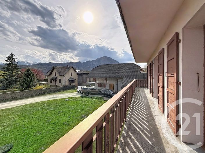 Image No.2-3 Bed Apartment for sale