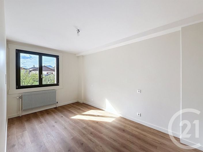 Image No.6-3 Bed Apartment for sale