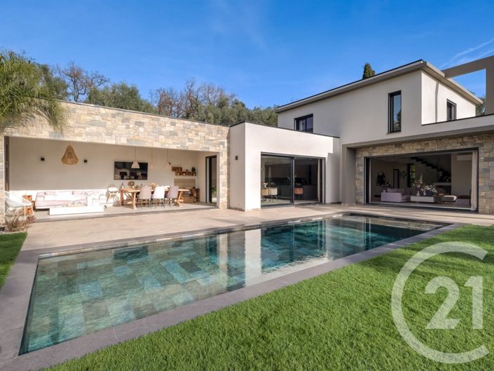 Image No.12-5 Bed House for sale