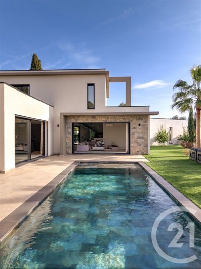 Image No.2-5 Bed House for sale