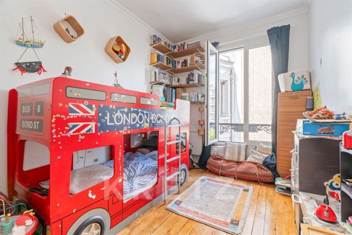 Image No.10-3 Bed Apartment for sale