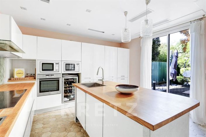 Image No.5-4 Bed Apartment for sale