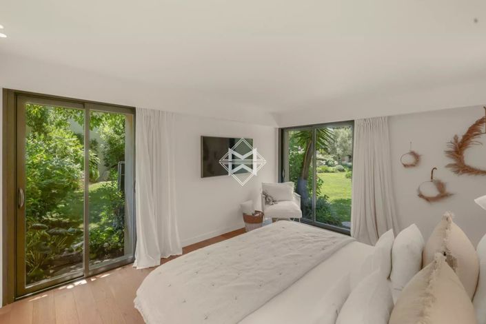 Image No.13-5 Bed House for sale