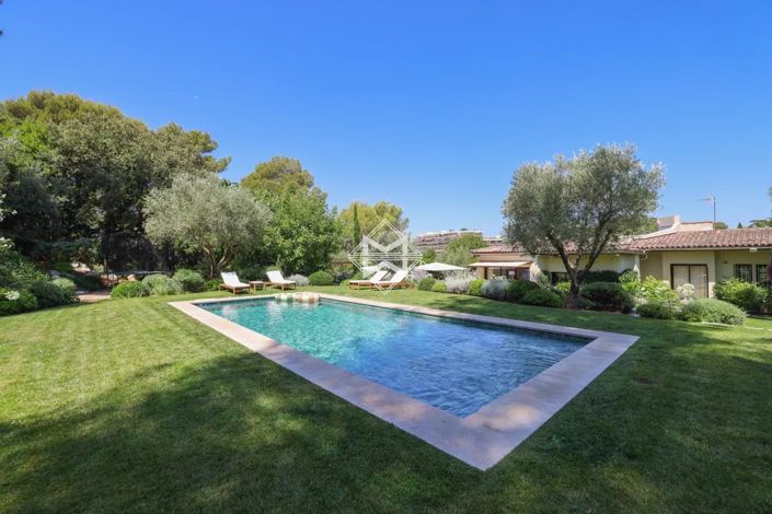 Image No.3-5 Bed House for sale