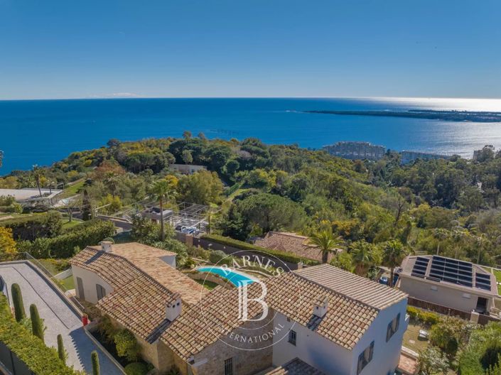 Image No.16-5 Bed House for sale