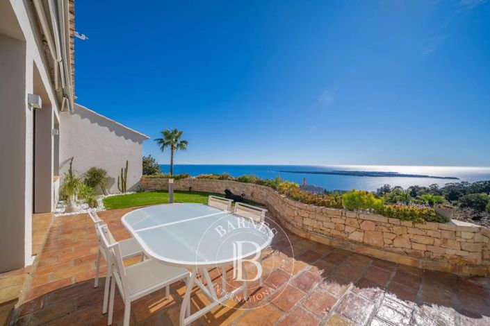 Image No.4-5 Bed House for sale