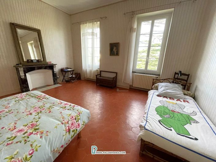 Image No.25-House for sale