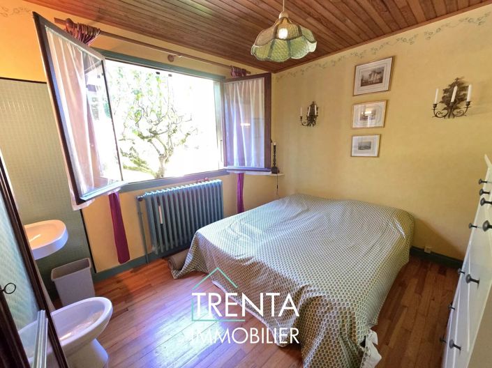 Image No.8-4 Bed House for sale