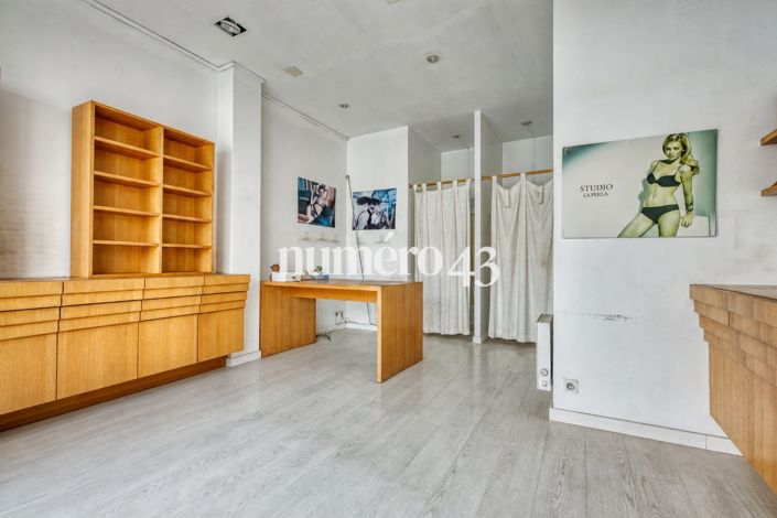 Image No.20-4 Bed House for sale