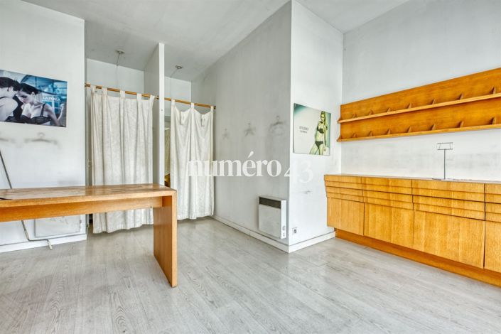 Image No.21-4 Bed House for sale
