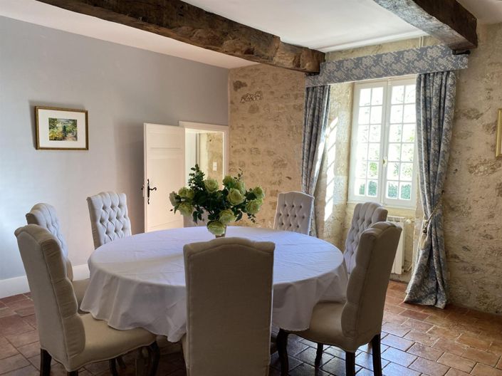 Image No.14-11 Bed Property for sale