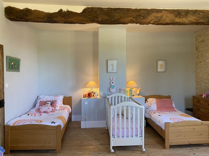 Image No.19-11 Bed Property for sale