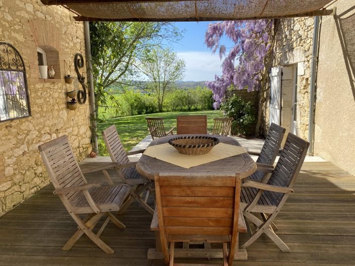 Image No.22-11 Bed Property for sale