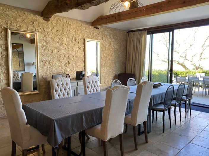 Image No.24-11 Bed Property for sale