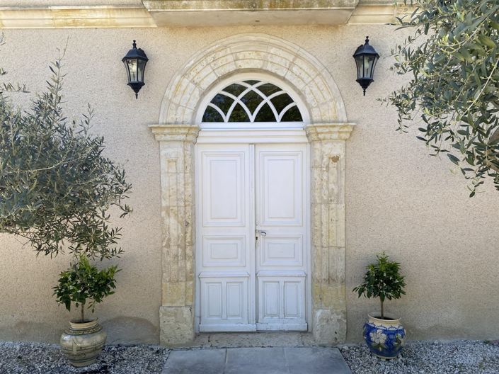 Image No.6-11 Bed Property for sale