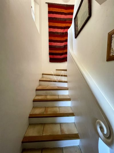 Image No.10-7 Bed House for sale