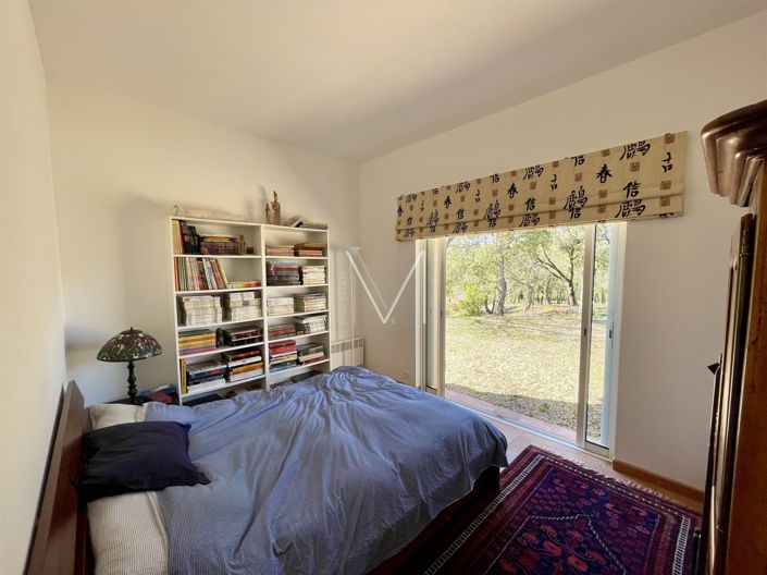 Image No.19-7 Bed House for sale