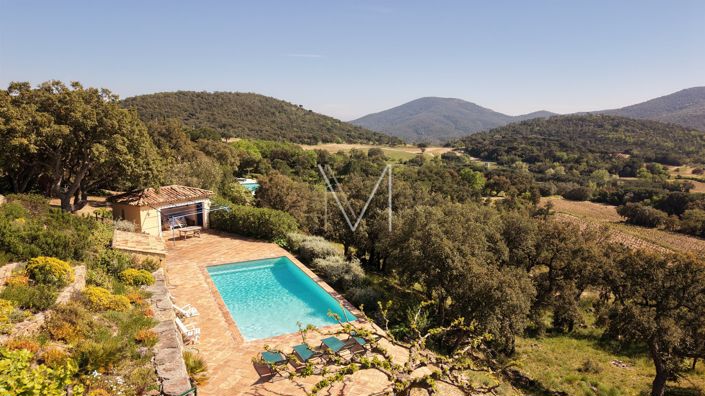 Image No.5-7 Bed House for sale