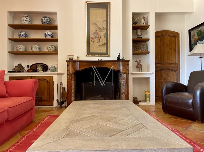 Image No.8-7 Bed House for sale