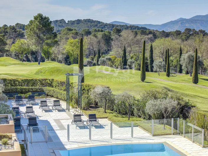 Image No.20-2 Bed Apartment for sale