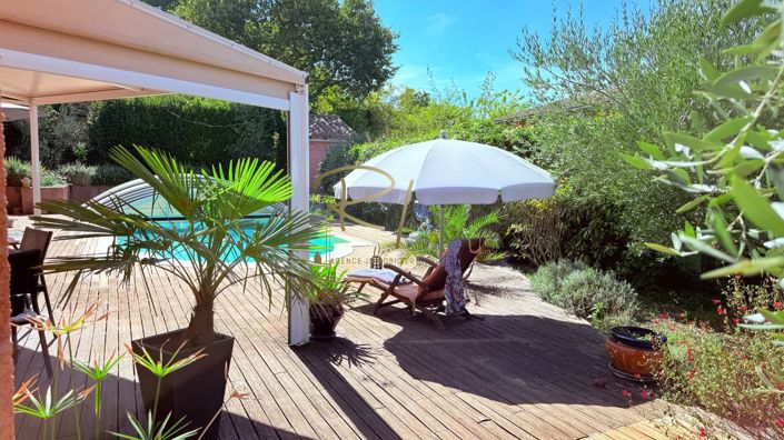 Image No.11-3 Bed House for sale