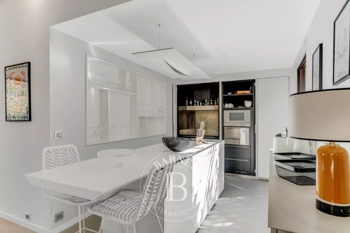 Image No.5-4 Bed House for sale