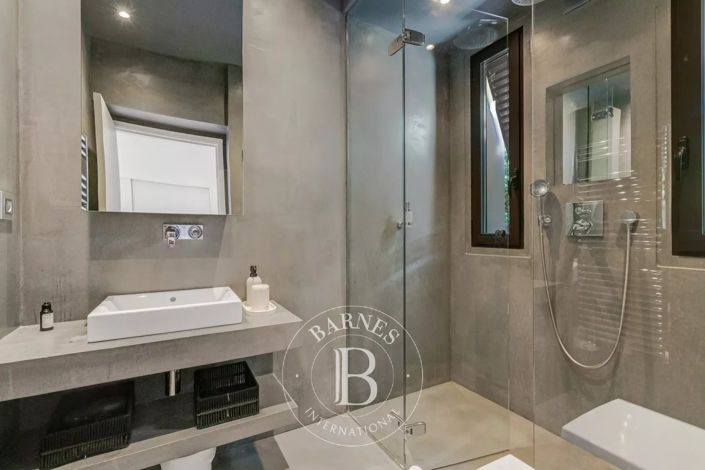 Image No.9-4 Bed House for sale