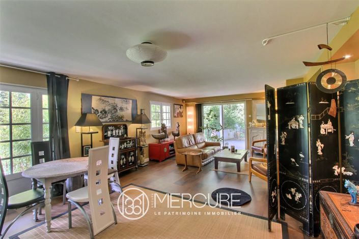 Image No.3-5 Bed House for sale