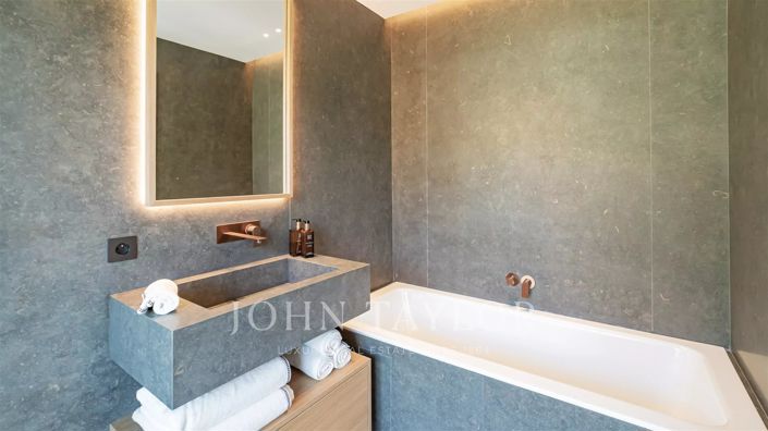 Image No.11-3 Bed Apartment for sale